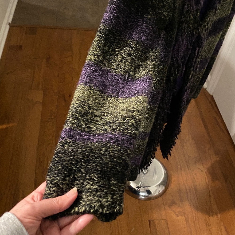 Spanner Cardigan - Picture 2 of 7